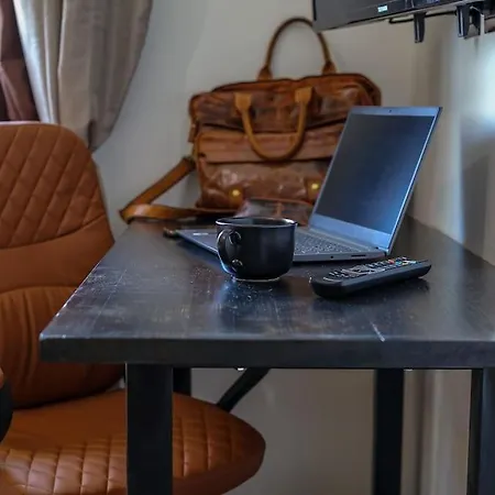 Sweet Home, Wi-fi, Netflix, Prime Video *